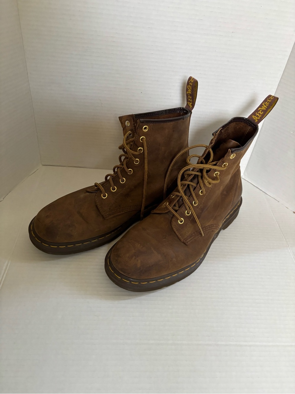DR. MARTENS AIR WAIR BOUNCING SOLES BOOTS Brown Distressed  Mens SZ 12 mens